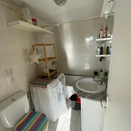 Appartement Gustin House *